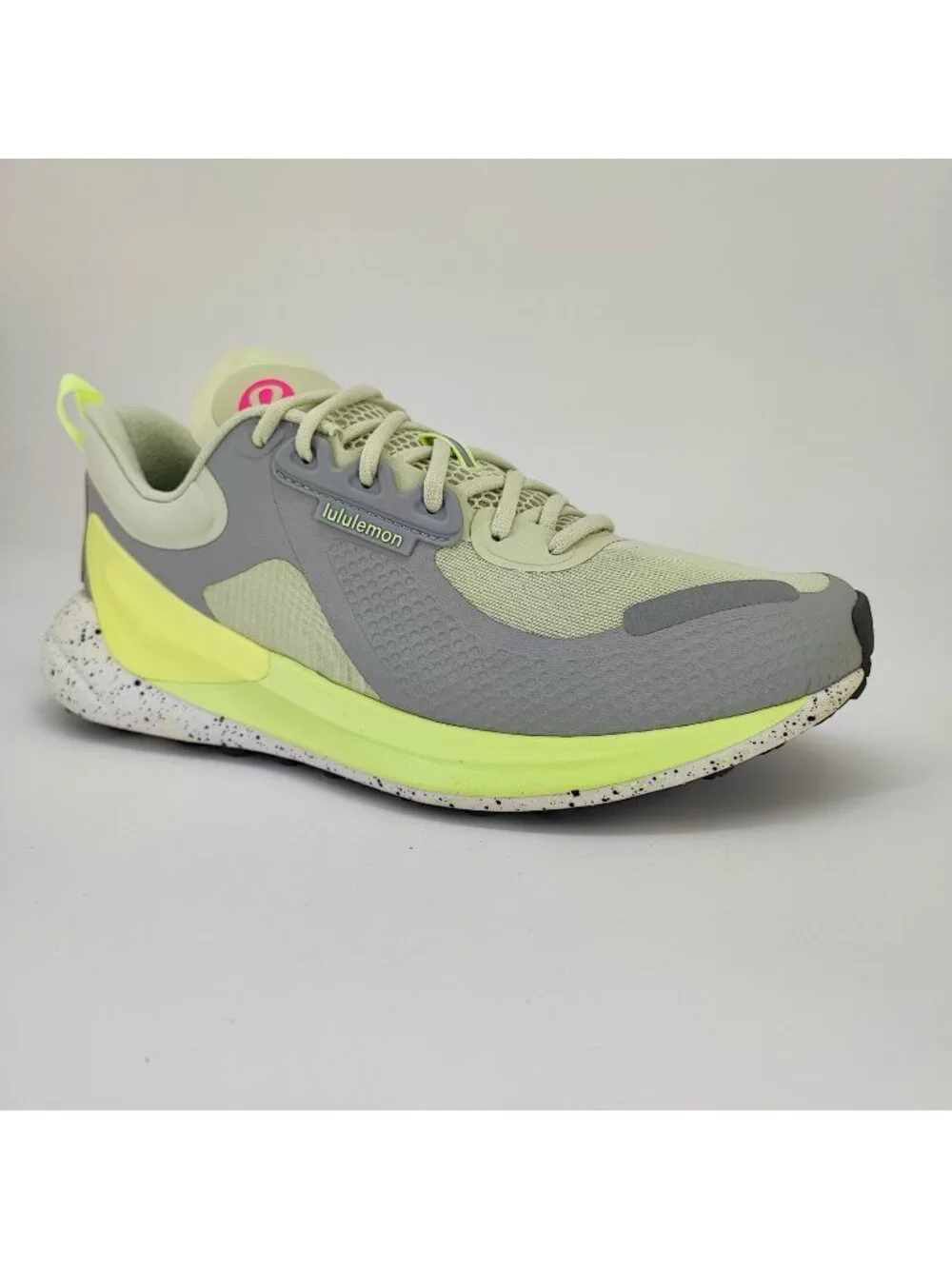 Lululemon Blissfeel Trail Women's Size 10 Green Running Shoes LW9EPZS